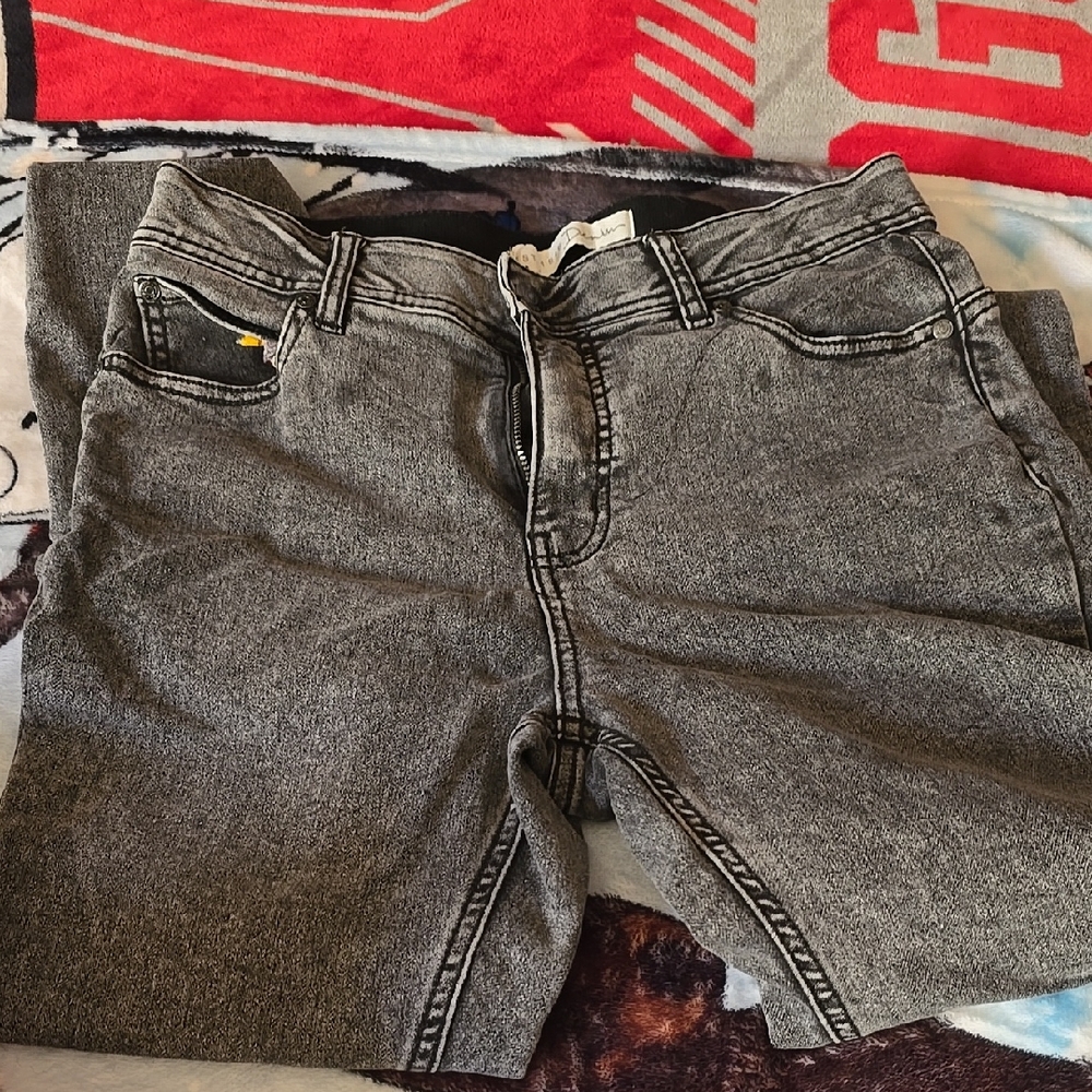 Stylish Gray Denim Jeans